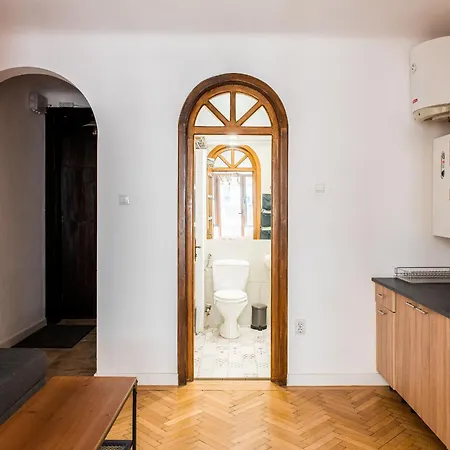 Heart Of Downtown 3 Rooms Apartment Self Check In Bucharest Exterior photo